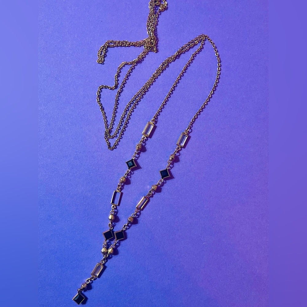 VTG 1970s flapper-style silver tone necklace